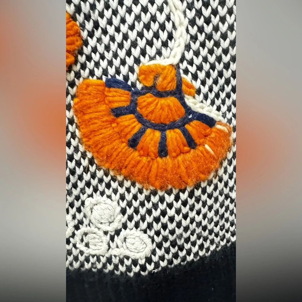 Tory Burch 100% Wool Made in Peru Black and Orange Floral Sweater S Small
